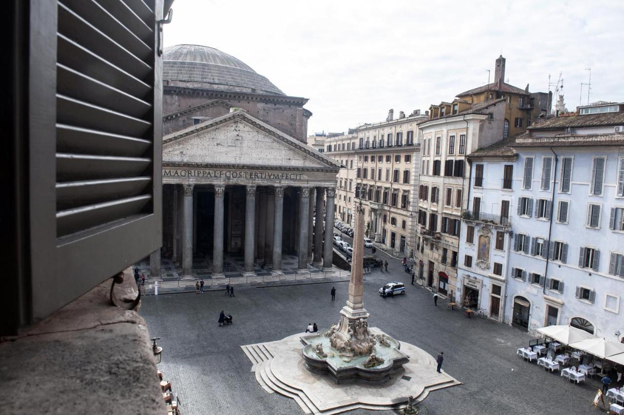 Prestige Double Room Pantheon Square View