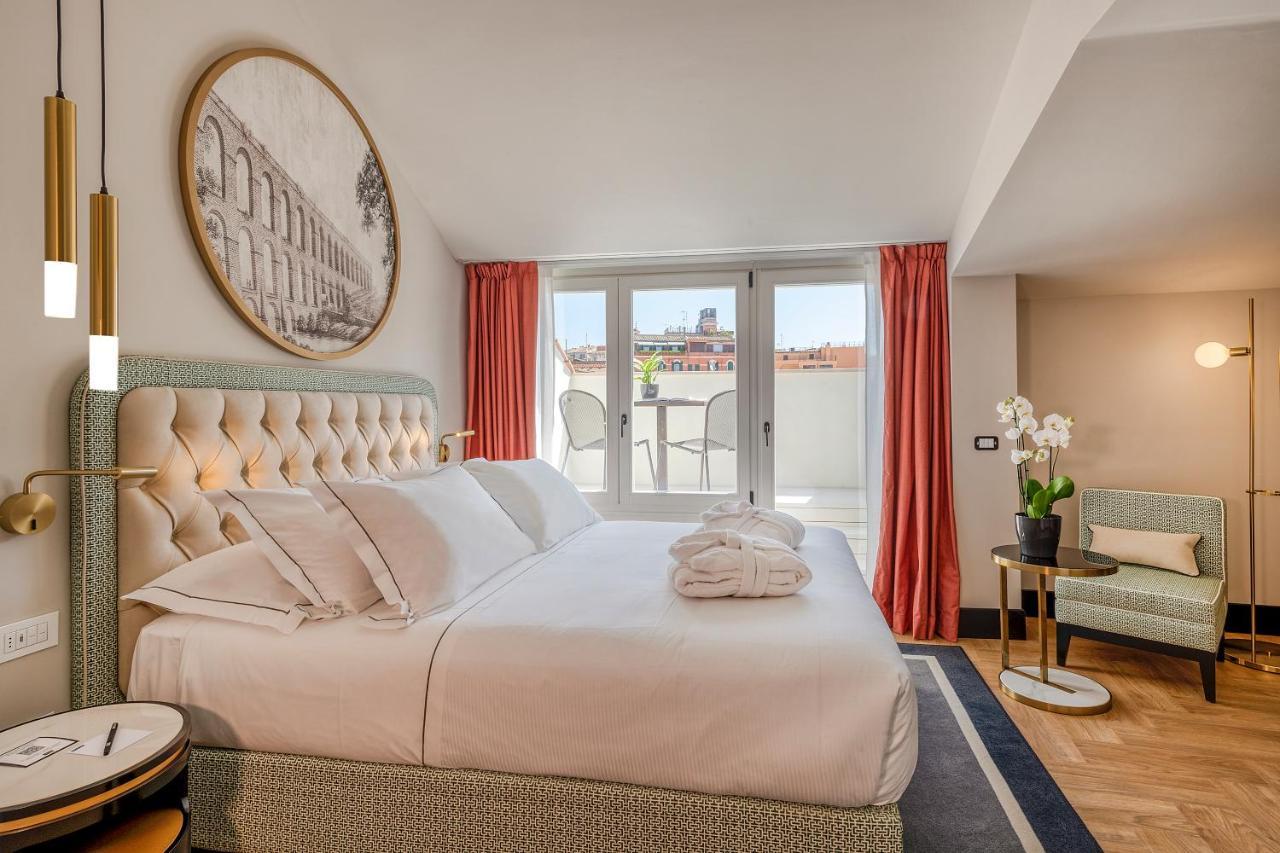 Exclusive Double Room with Balcony