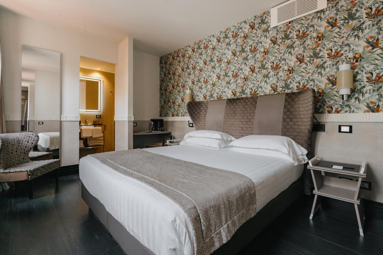 Suite with Terrace,1344952772:JPEG
