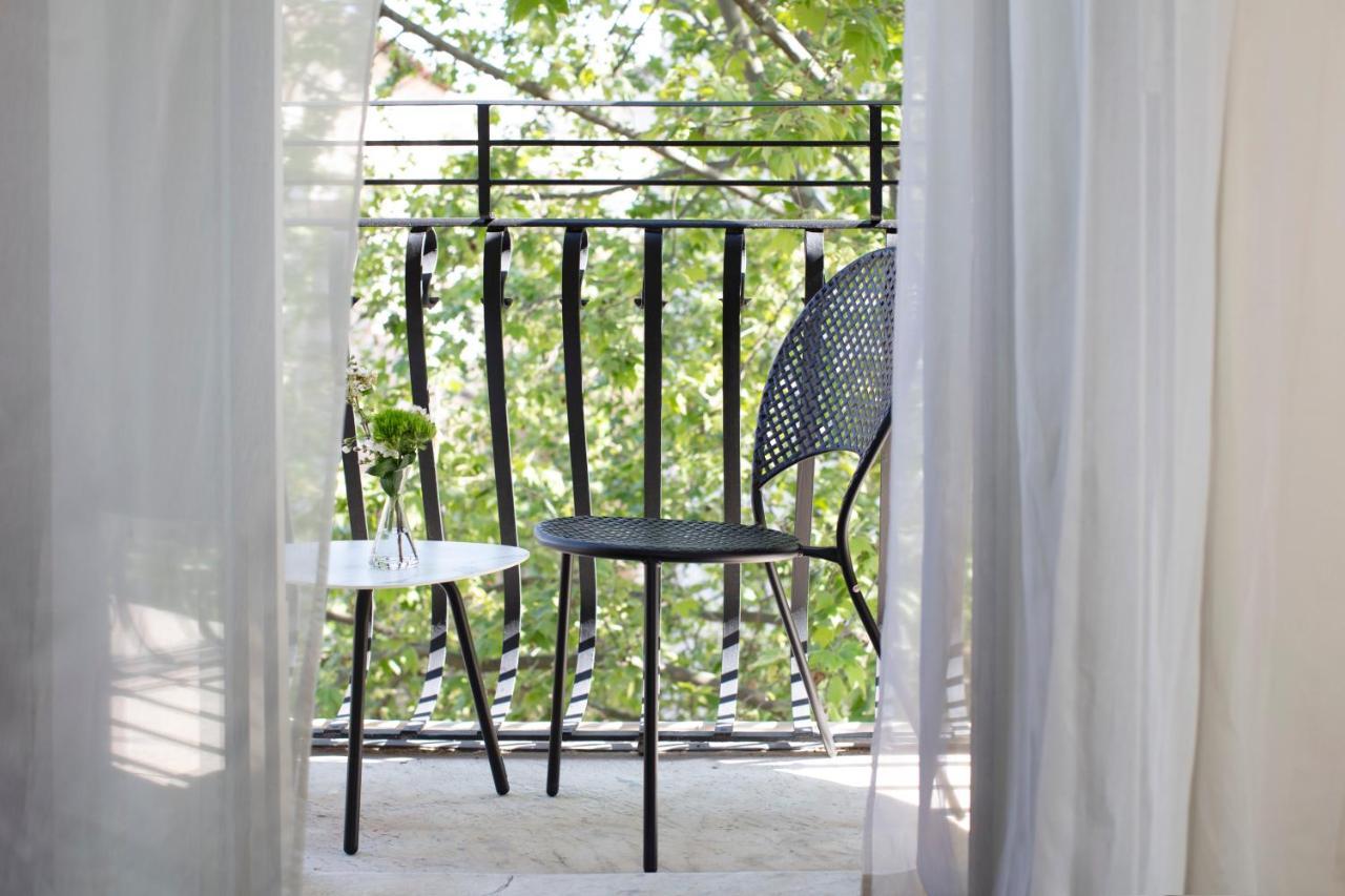 Classic King Room with Balcony - Cityside
