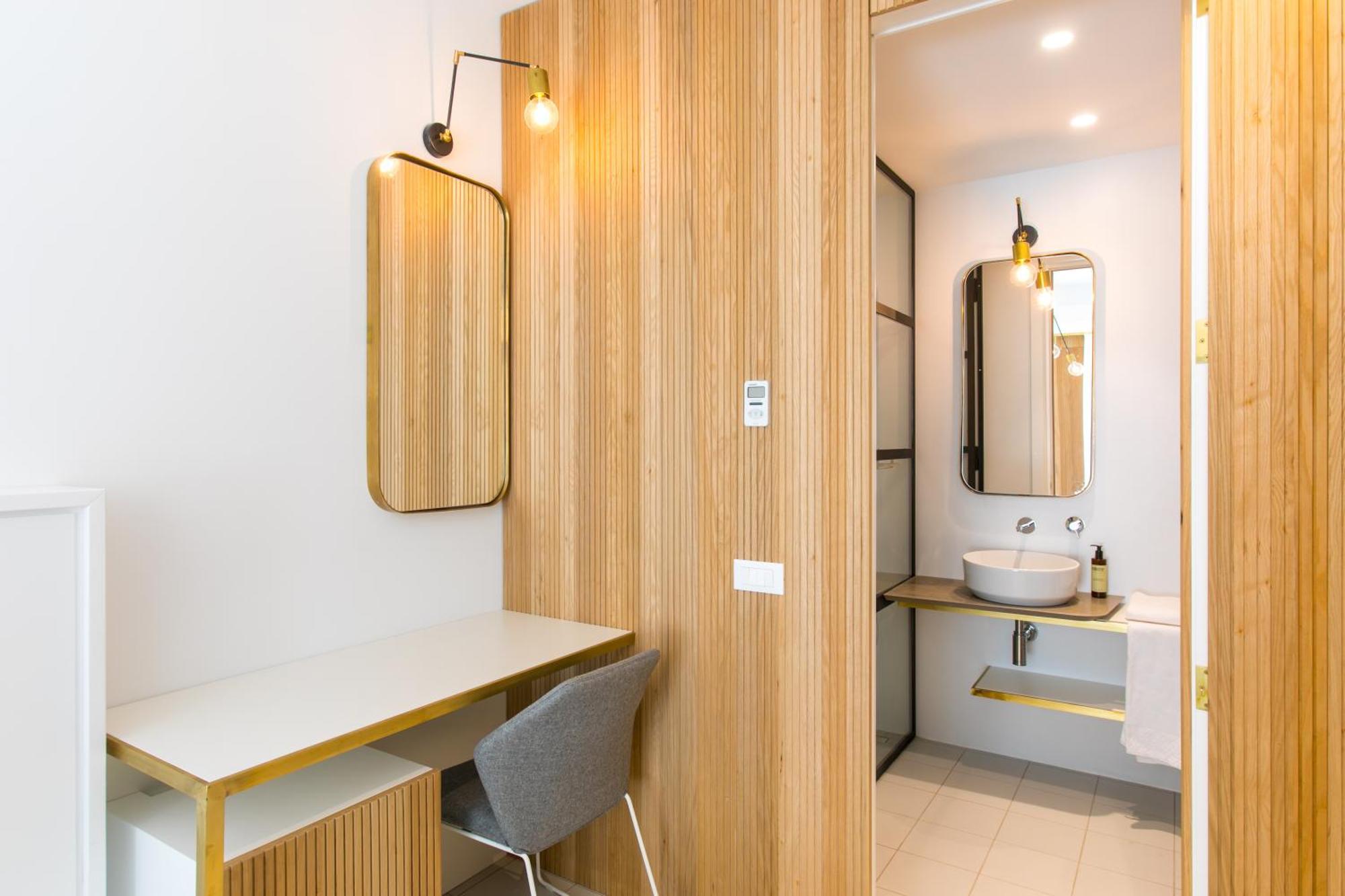 Superior Double or Twin Room Garden View