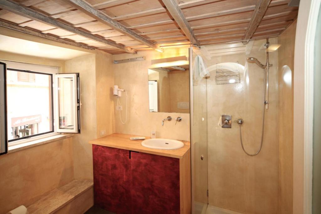 One-Bedroom Apartment (2 Adults) - Separate Building