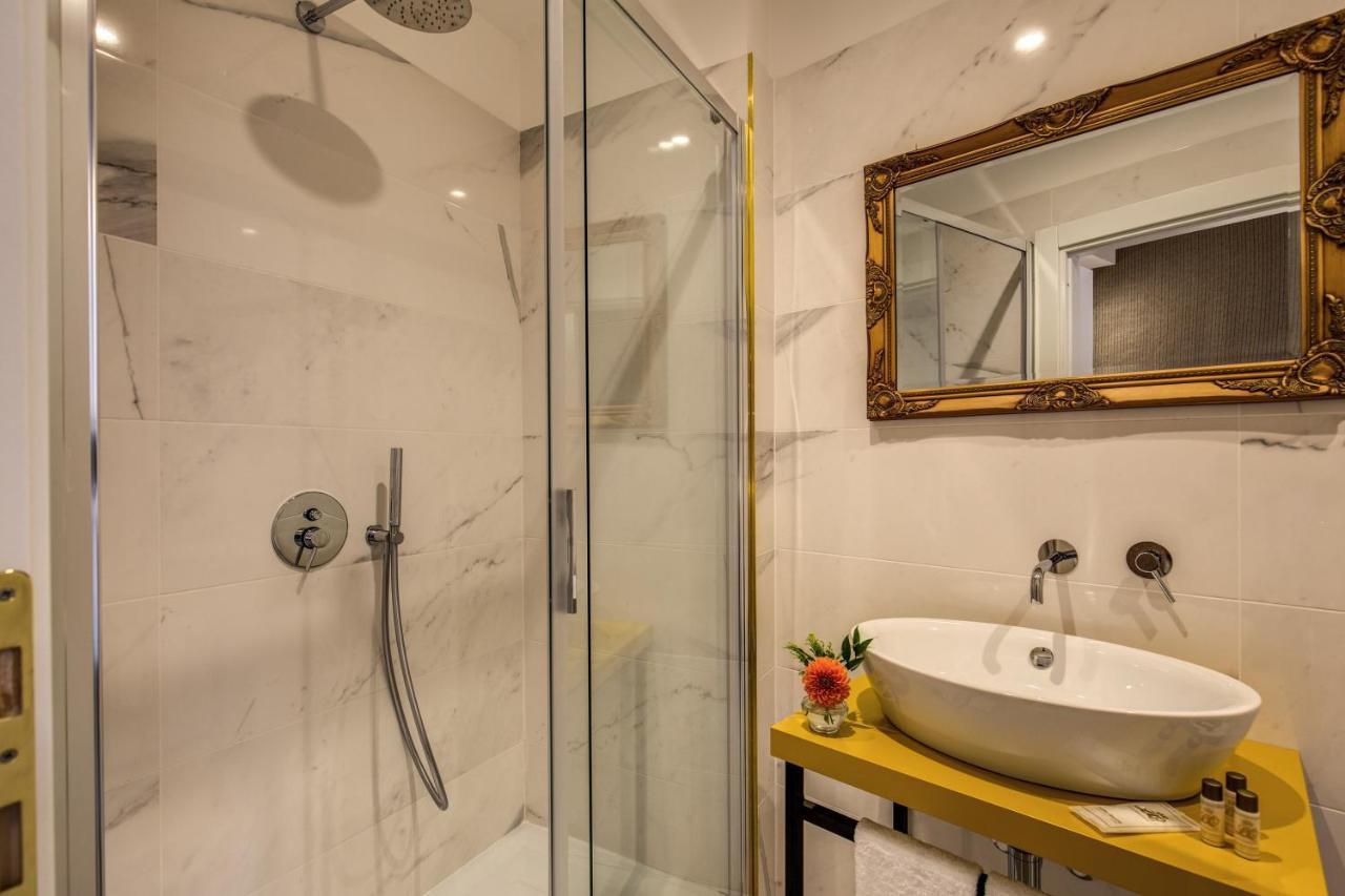 Deluxe Junior Suite,694743657:JPEG