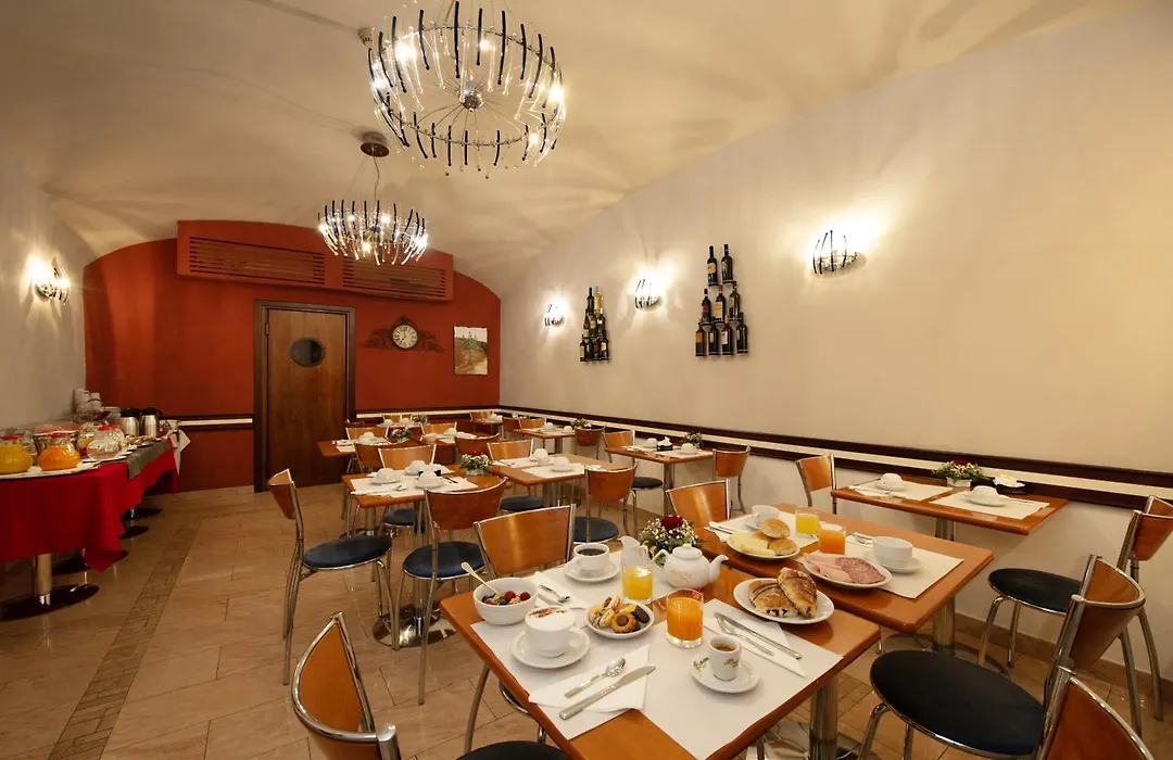 Hotel Priscilla-1