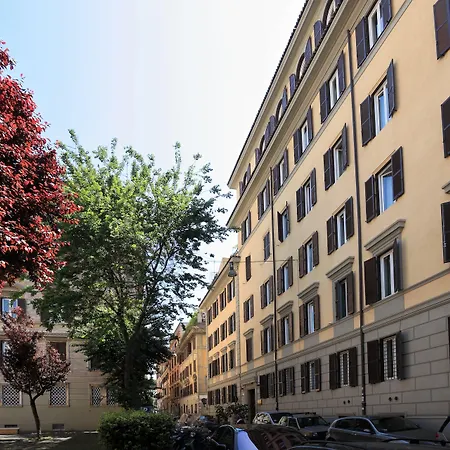 Trianon Borgo Pio Aparthotel-2