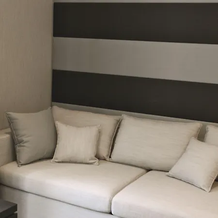 Hotel Mancino 12-3