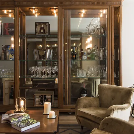 Hotel De' Ricci - Small Luxury Hotels Of The World-2