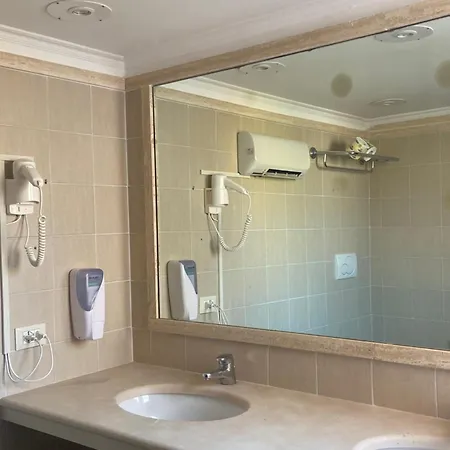 Hotel Center 3-3